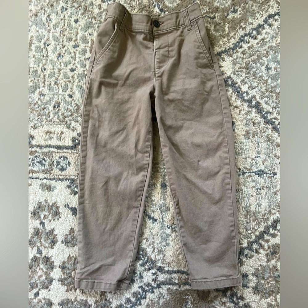 OLD NAVY toddler khakis. Size 3T